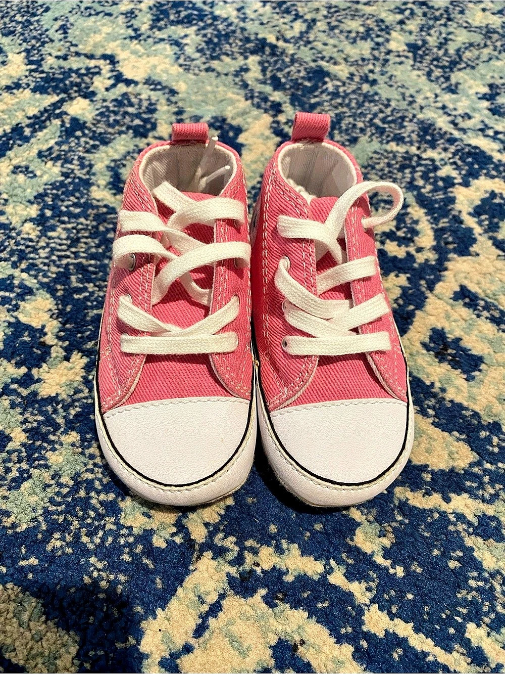 Converse Chuck Taylor All Star Pink & White Baby US 4